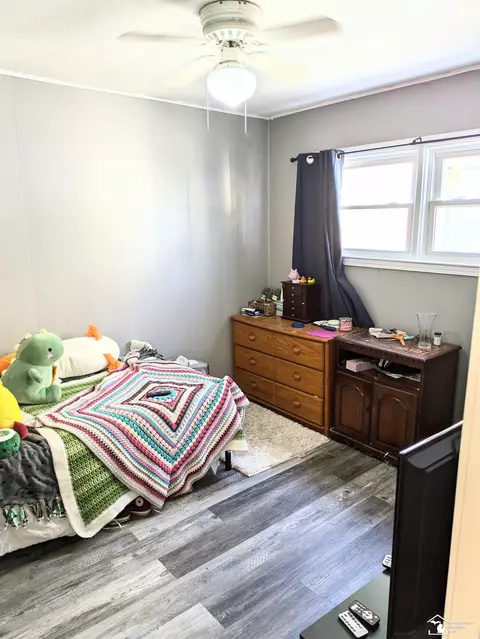 Bedroom - 17146 Smith, Riverview, MI 48193 photo 1 of 1