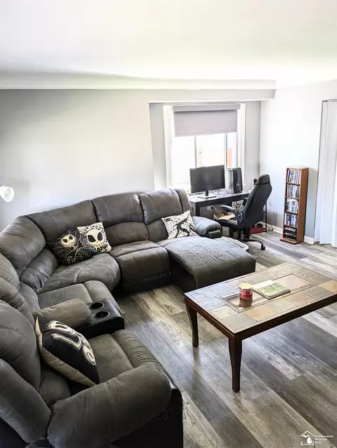 Living - 17146 Smith, Riverview, MI 48193 photo 1 of 4