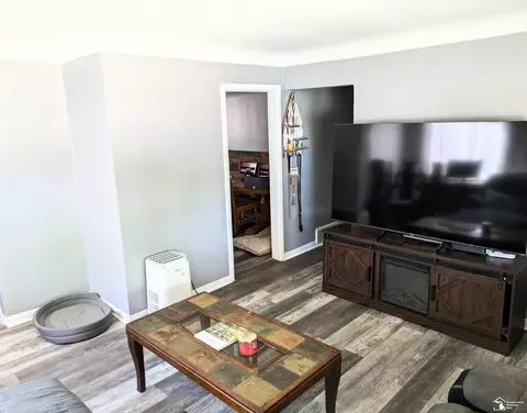 Living - 17146 Smith, Riverview, MI 48193 photo 4 of 4