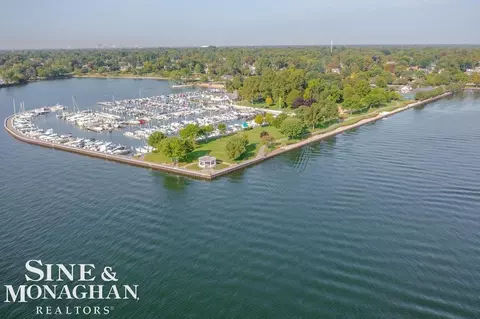 405 Belanger, Grosse Pointe Farms, MI 48236 photo 52