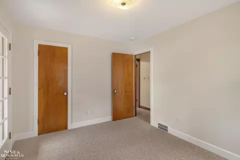 405 Belanger, Grosse Pointe Farms, MI 48236 photo 25