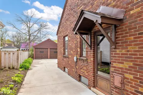 405 Belanger, Grosse Pointe Farms, MI 48236 photo 34