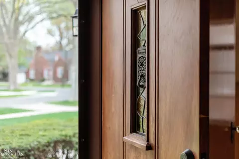 405 Belanger, Grosse Pointe Farms, MI 48236 photo 5