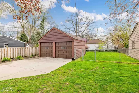 405 Belanger, Grosse Pointe Farms, MI 48236 photo 38