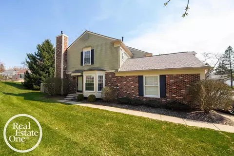 1490 Saddle, Rochester Hills, MI 48306
