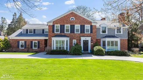 71 N Deeplands, Grosse Pointe Shores, MI 48236