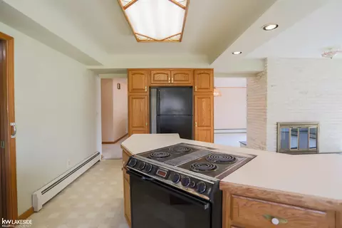 Kitchen - 2428 Irma, Warren, MI 48092 photo 5 of 6
