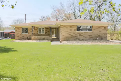 2428 Irma, Warren, MI 48092