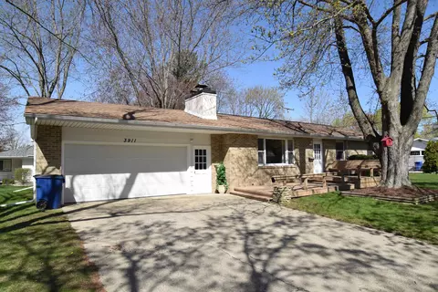 3911 Nottingham, Midland, MI 48640