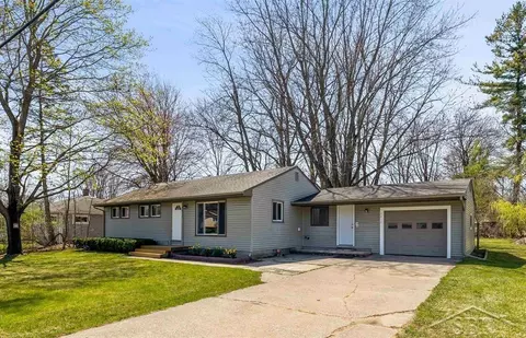 4812 Raymond, Midland, MI 48642