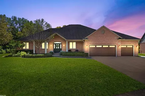 23380 Hidden Crk, Macomb, MI 48042