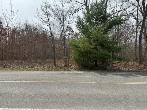 Undisclosed, Harrison, MI 48625 photo 9