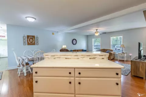 1991 W Smith, Temperance, MI 48182 photo 11