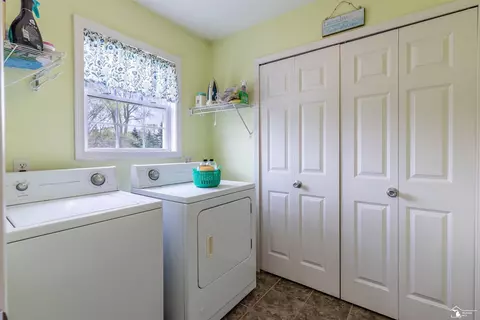 1991 W Smith, Temperance, MI 48182 photo 14