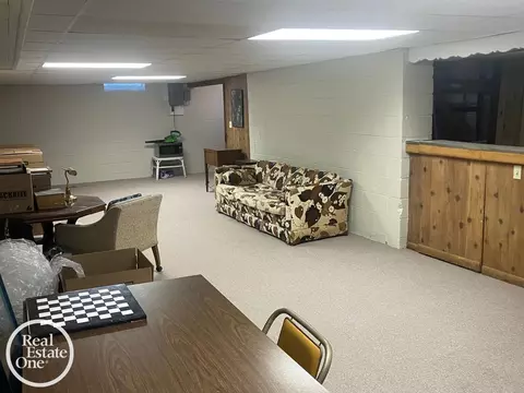 2071 Stanhope, Grosse Pointe, MI 48236 photo 30