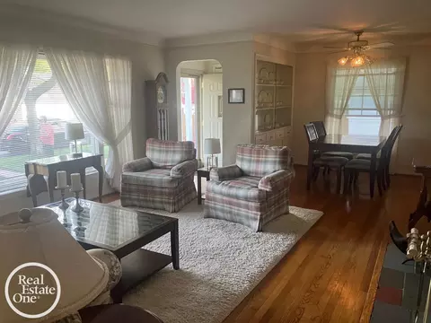 2071 Stanhope, Grosse Pointe, MI 48236 photo 11