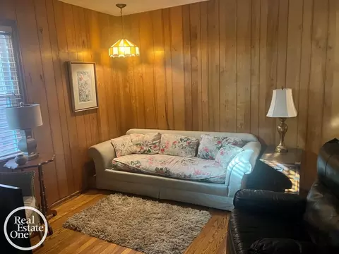 2071 Stanhope, Grosse Pointe, MI 48236 photo 15