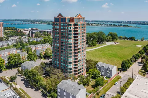 3320 Spinnaker 11d #11D, Detroit, MI 48207