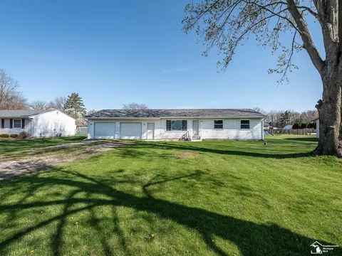 4188 Packard, Temperance, MI 48182 photo 3