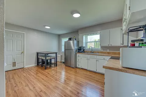 4188 Packard, Temperance, MI 48182 photo 6