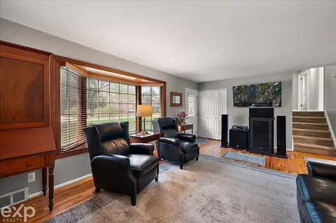 397 E Hurst, Troy, MI 48085 photo 21