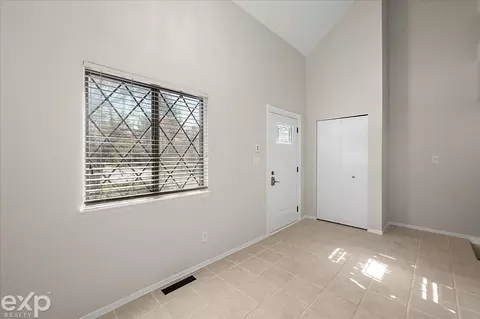 7230 Bluewater, Clarkston, MI 48348 photo 11