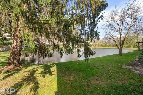 7230 Bluewater, Clarkston, MI 48348 photo 6