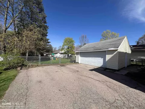 815 Summit, Owosso, MI 48867 photo 33