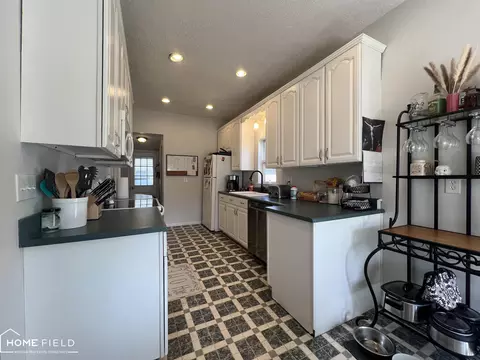 815 Summit, Owosso, MI 48867 photo 9