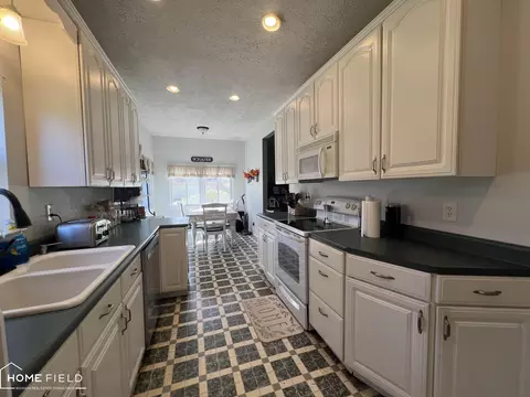 815 Summit, Owosso, MI 48867 photo 12