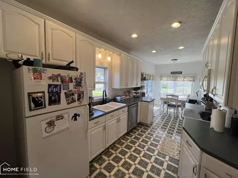 815 Summit, Owosso, MI 48867 photo 11