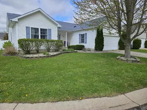 6131 Fountain Vw, Swartz Creek, MI 48473