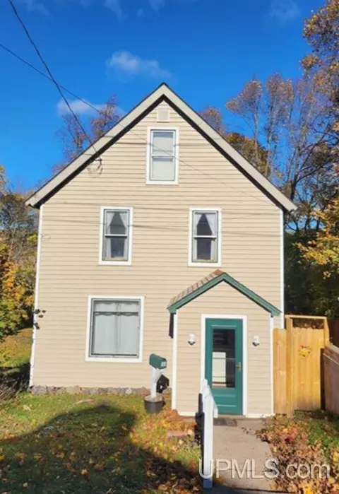 104 W Douglass, Houghton, MI 49931
