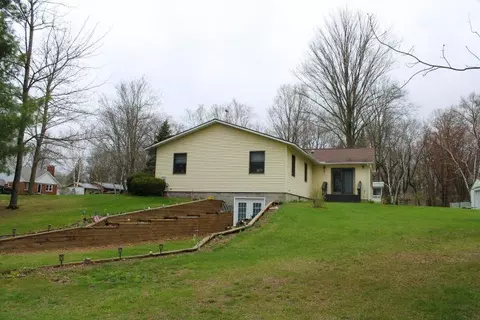 8839 N Circle E, Farwell, MI 48622 photo 8