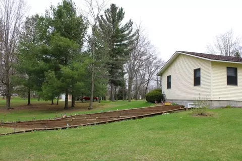 8839 N Circle E, Farwell, MI 48622 photo 17
