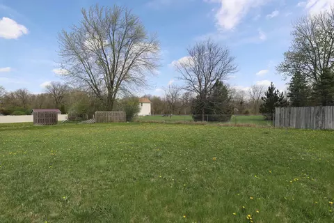 Exterior - 1206 River Frst, Flint, MI 48532 photo 5 of 9