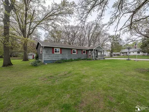 9667 Exeter, Carleton, MI 48117