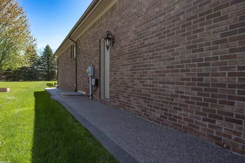 Exterior - 53480 Fitzgerald, Macomb, MI 48042 photo 9 of 9