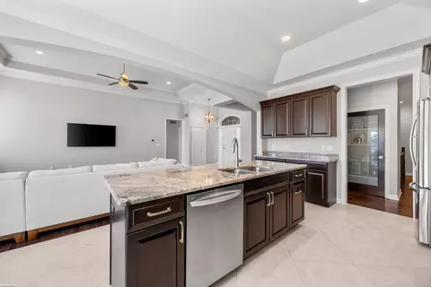 Kitchen - 53480 Fitzgerald, Macomb, MI 48042 photo 3 of 6