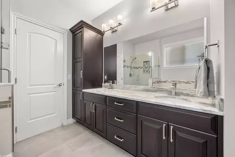 Bath - 53480 Fitzgerald, Macomb, MI 48042 photo 3 of 5