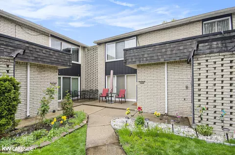8208 Karam #4, Warren, MI 48093