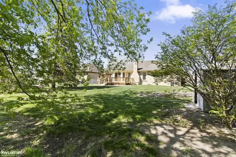 46718 Fox Run, Macomb, MI 48044 photo 14