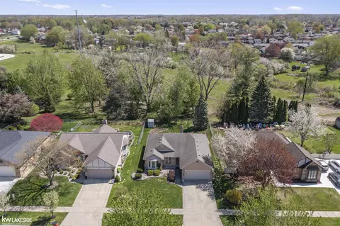 46718 Fox Run, Macomb, MI 48044 photo 7