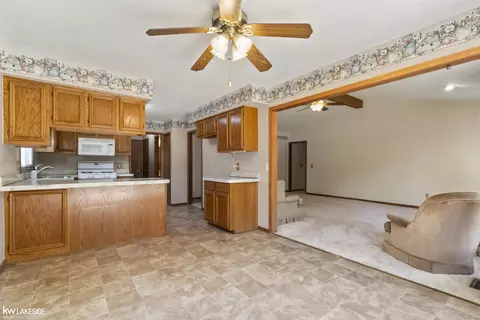 46718 Fox Run, Macomb, MI 48044 photo 25