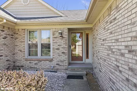 46718 Fox Run, Macomb, MI 48044 photo 10