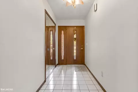 46718 Fox Run, Macomb, MI 48044 photo 21