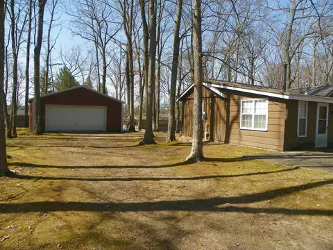 Exterior - 708 Isabella, Harrison, MI 48625 photo 8 of 9