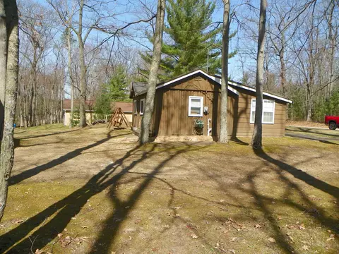Exterior - 708 Isabella, Harrison, MI 48625 photo 6 of 9