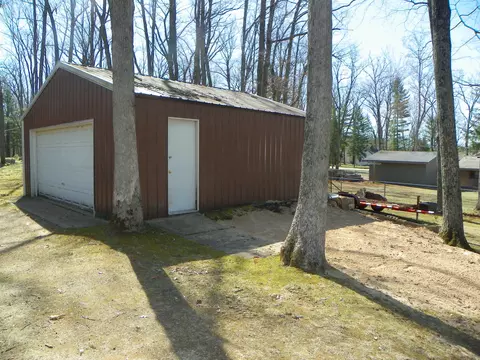 Exterior - 708 Isabella, Harrison, MI 48625 photo 3 of 9