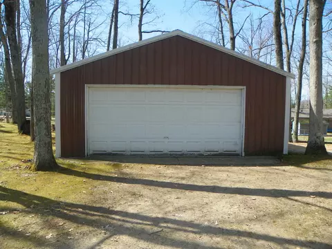 Exterior - 708 Isabella, Harrison, MI 48625 photo 4 of 9
